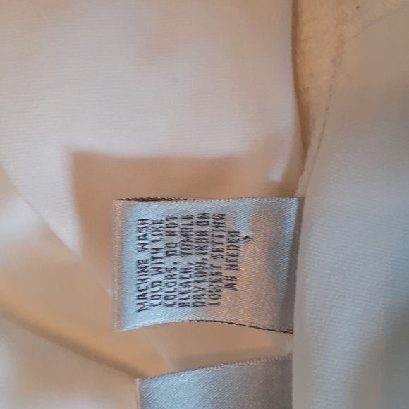 Chico's size 2 (large) long sleeve nylon and spandex Beach full zip hoodie - Picture 10 of 10